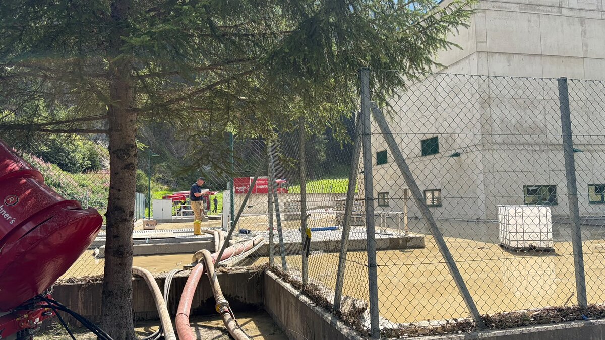 KHD-Einsatz nach Murenabgang auf Klärwerk in Sölden