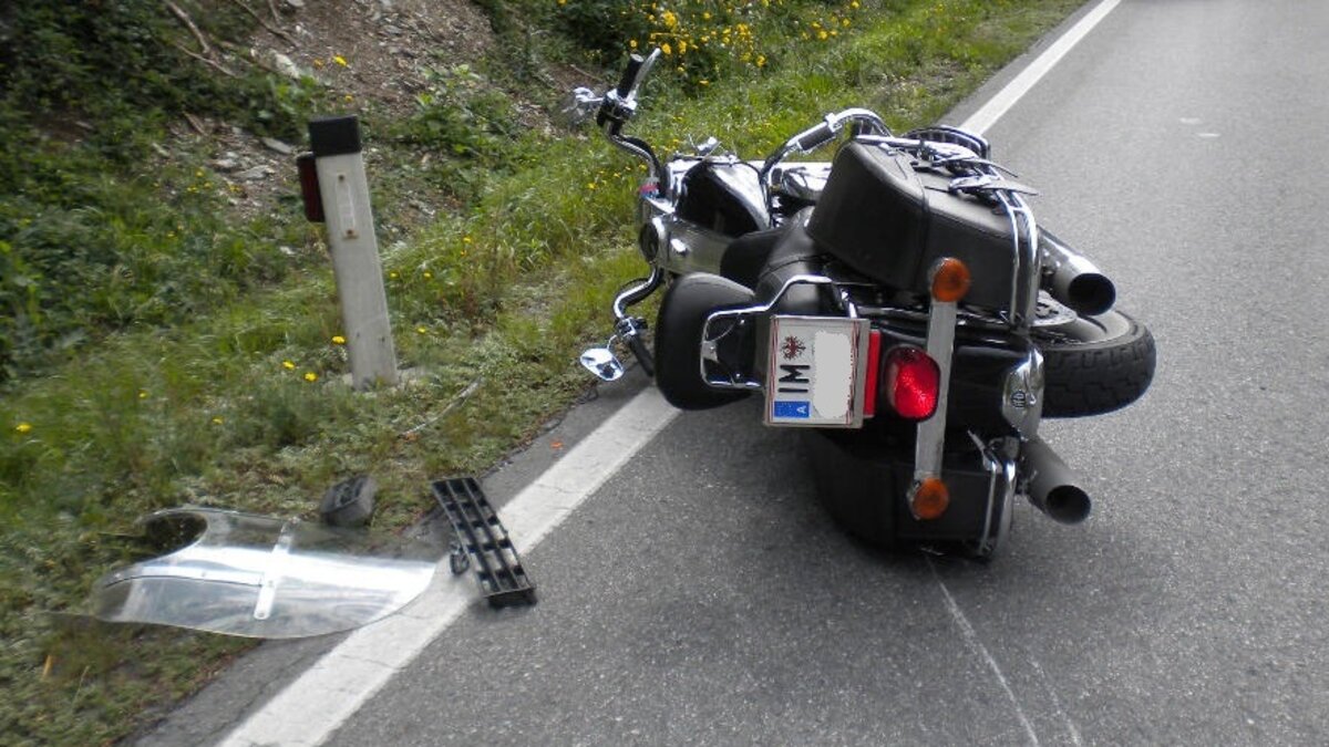 Tödlicher Motorradunfall auf der B180 Höhe Pontlatz
