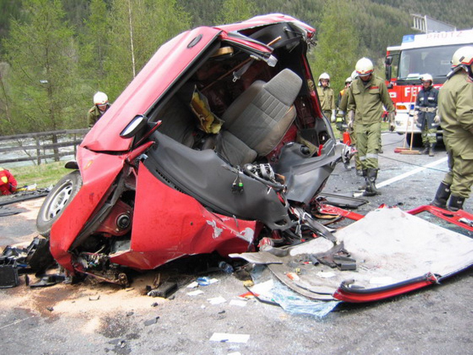 Tödlicher Verkehrsunfall bei Ried im Oberinntal