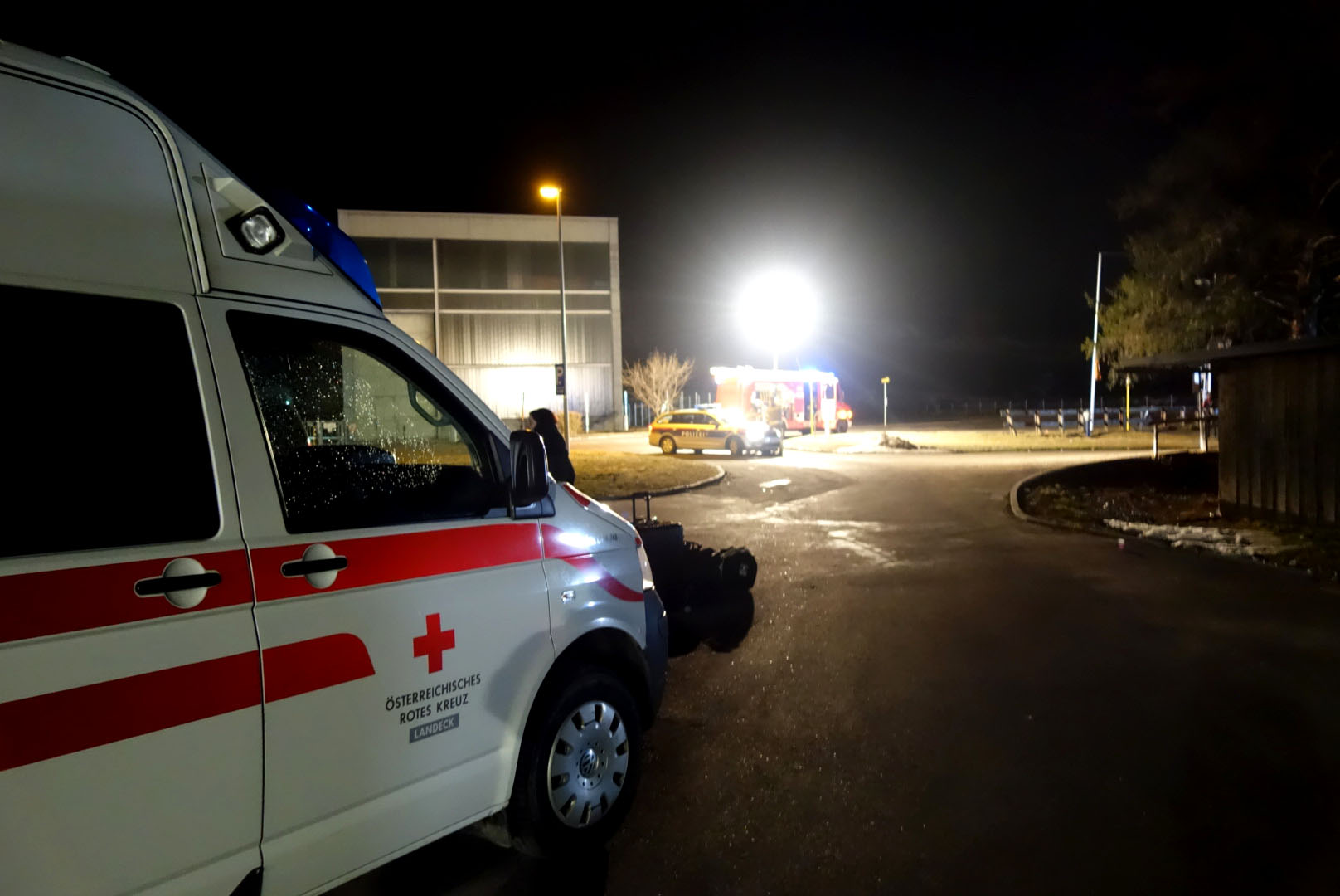 Verkehrsregelung nach drohendem Felssturz auf die Serfauser Straße