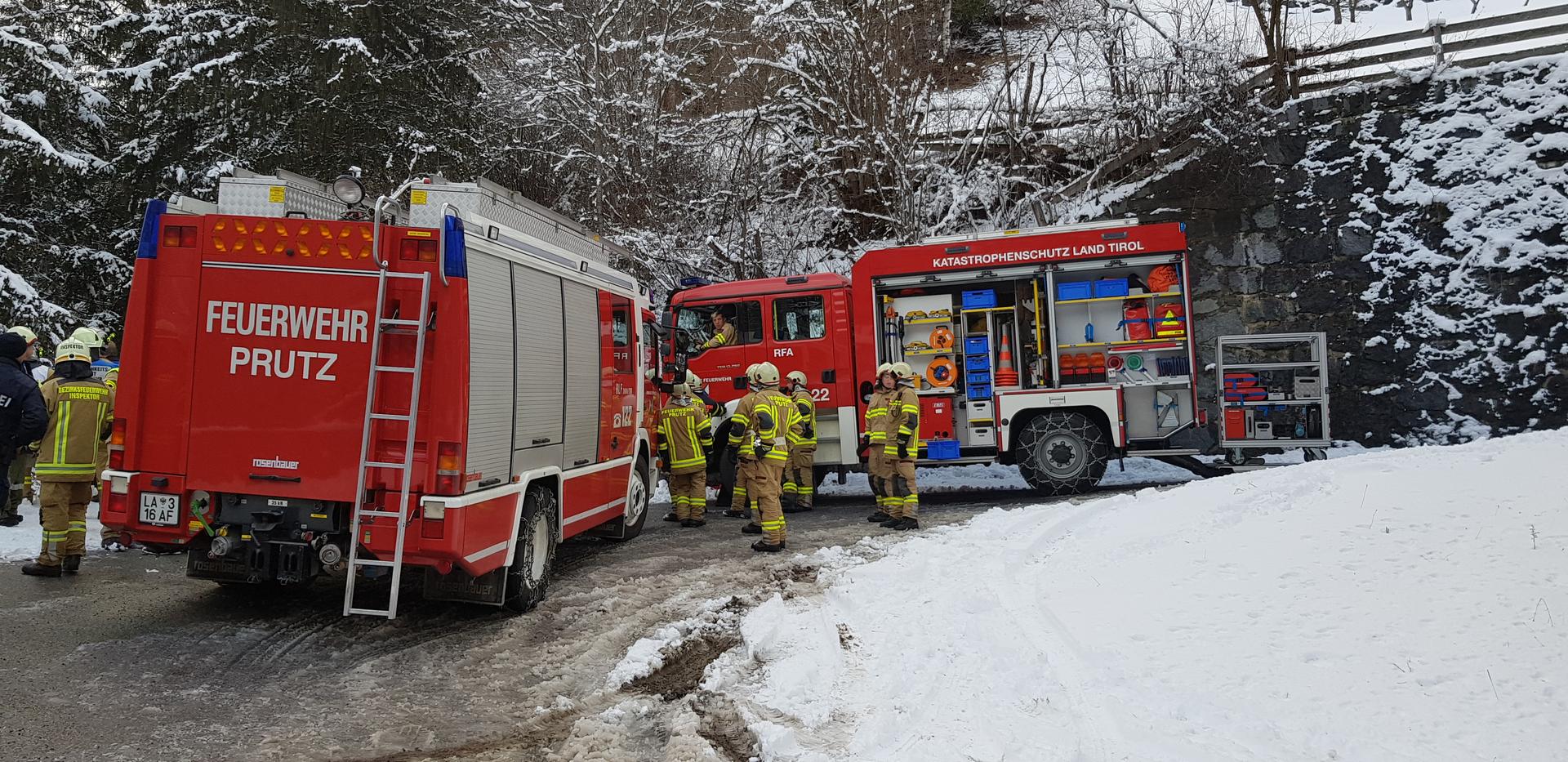 Fahrzeugabsturz in Ried - Hohlenegg
