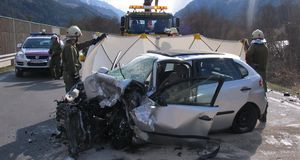 Tödlicher Verkehrsunfall auf der B180 bei Ried