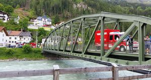 Wasserrettung aus Fließgewässer - mit Kanu gekentert